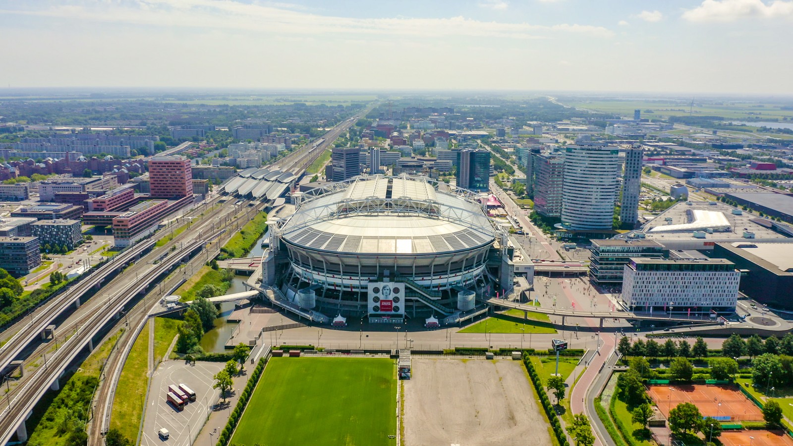 johan-cruijff-arena-aerea-hd